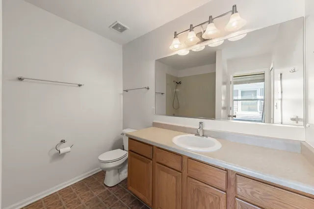 $319,000 | 2911 Dearborn Court, Naperville, IL 60563