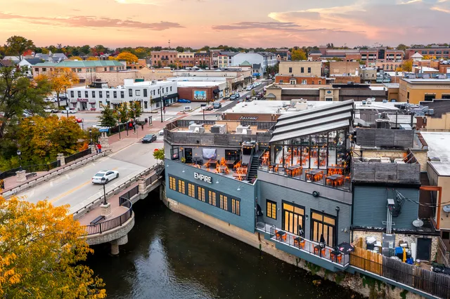 $319,000 | 2911 Dearborn Court, Naperville, IL 60563