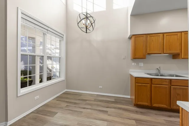 $319,000 | 2911 Dearborn Court, Naperville, IL 60563