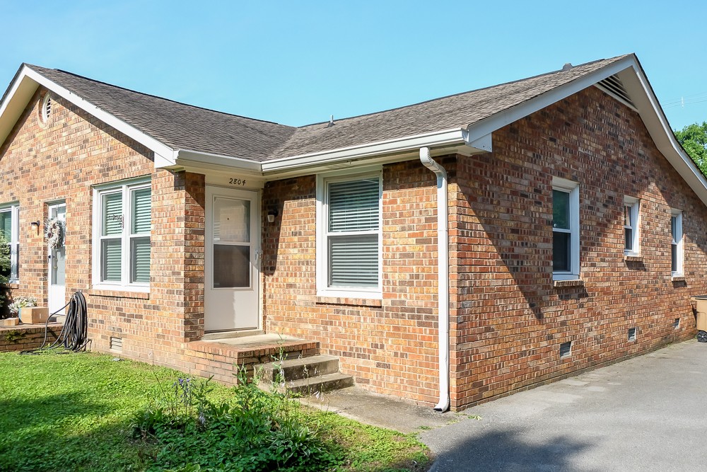 2804 Valley Road Nashville, TN 37215 - Photo 2 of 9