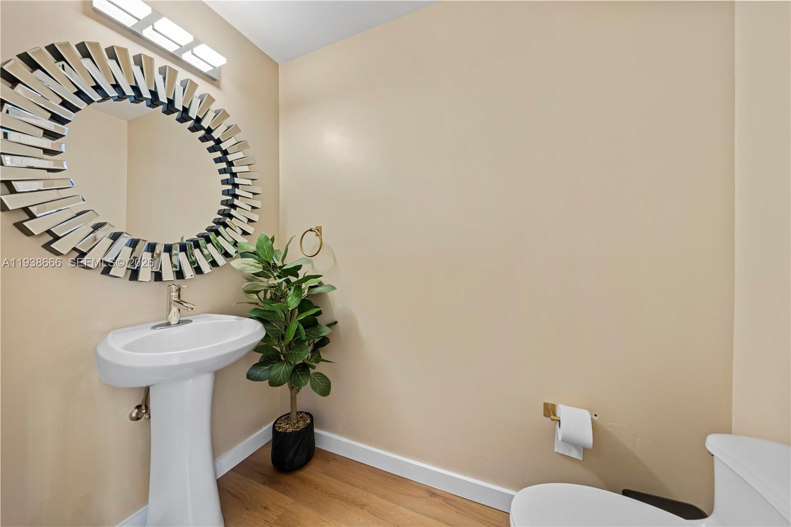 60 Southwest 13th Street, Unit 2422 Miami, FL 33130 - Photo 11 of 35