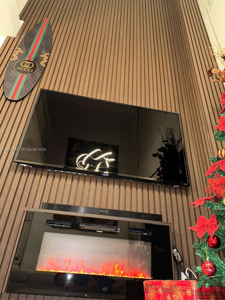 60 Southwest 13th Street, Unit 2422 Miami, FL 33130 - Photo 14 of 33 a close up of a fireplace