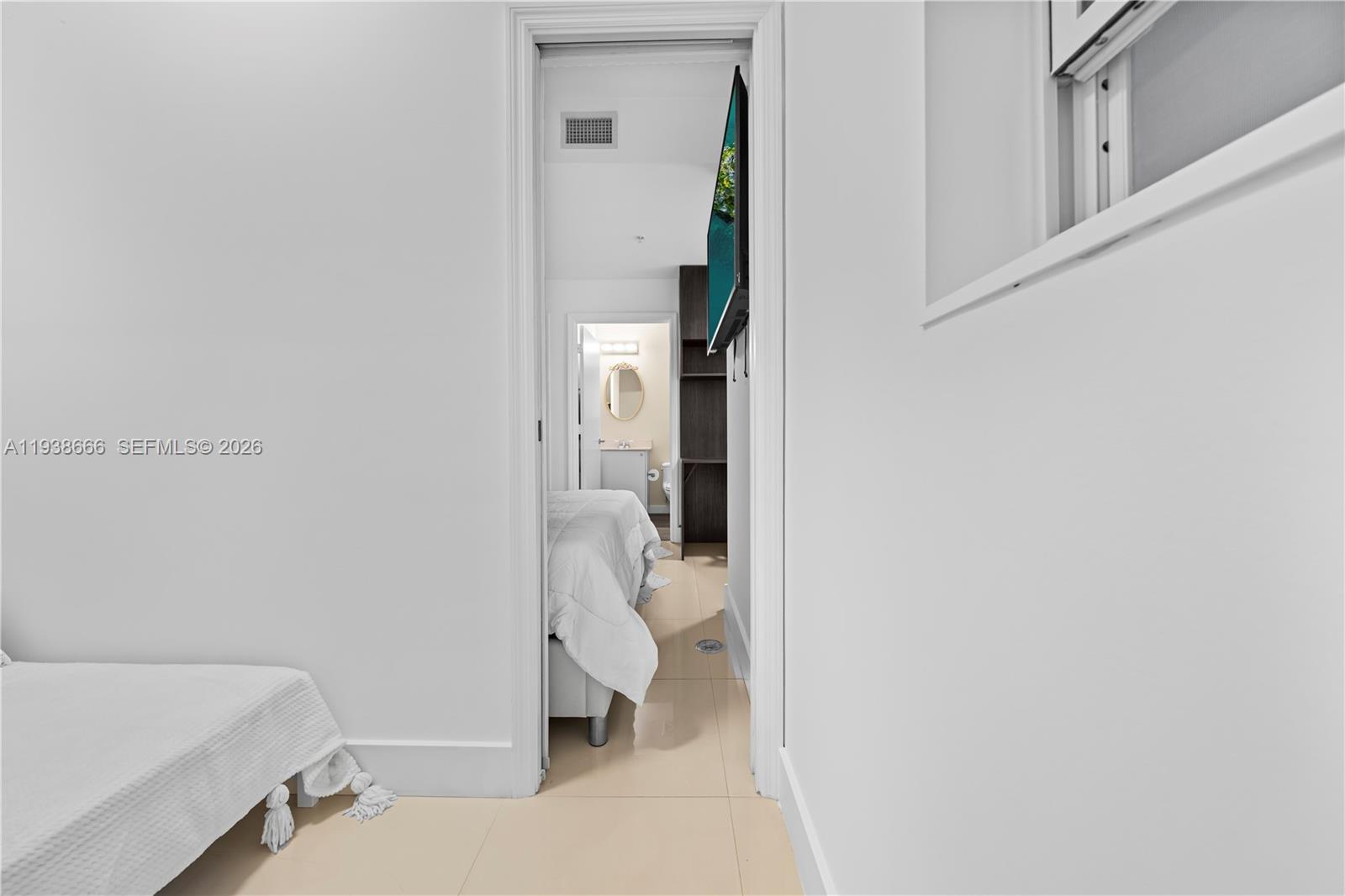 60 Southwest 13th Street, Unit 2422 Miami, FL 33130 - Photo 16 of 35
