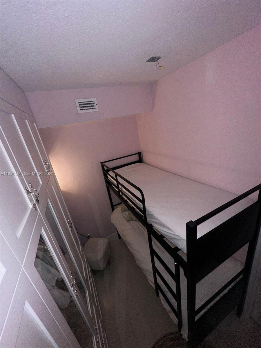 60 Southwest 13th Street, Unit 2422 Miami, FL 33130 - Photo 20 of 33