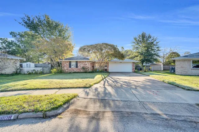 $332,000 | 1008 Louise Street, Irving, TX 75060