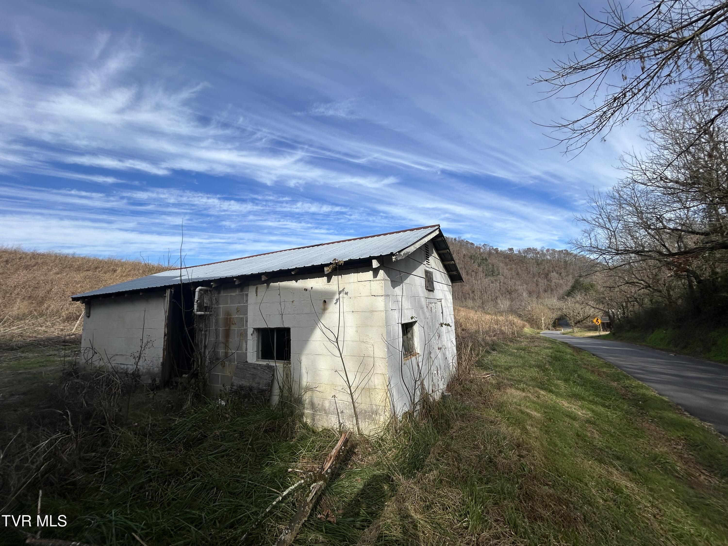 2151 Horton Ford Road Eidson, TN 37731 - Photo 22 of 54 IMG_6780