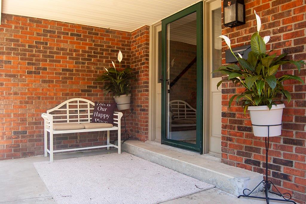 4012 Ridgeway Avenue Columbus, IN 47203 - Photo 3 of 28