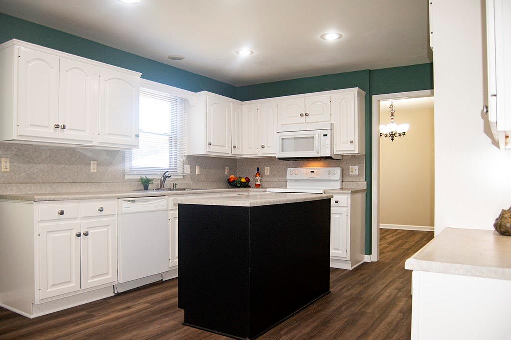 4012 Ridgeway Avenue Columbus, IN 47203 - Photo 9 of 28