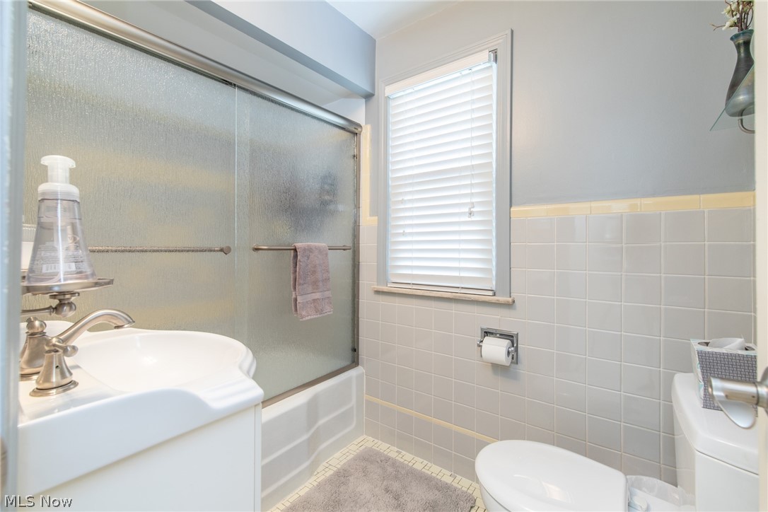 1598 Laclede Road South Euclid, OH 44121 - Photo 19 of 25