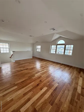 $3,600 | 239-38 148th Road | Rosedale