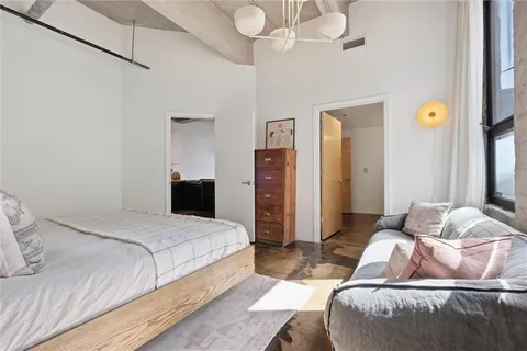 $325,000 | 360 West Pershing Road, Unit 190, Kansas City, MO 64108