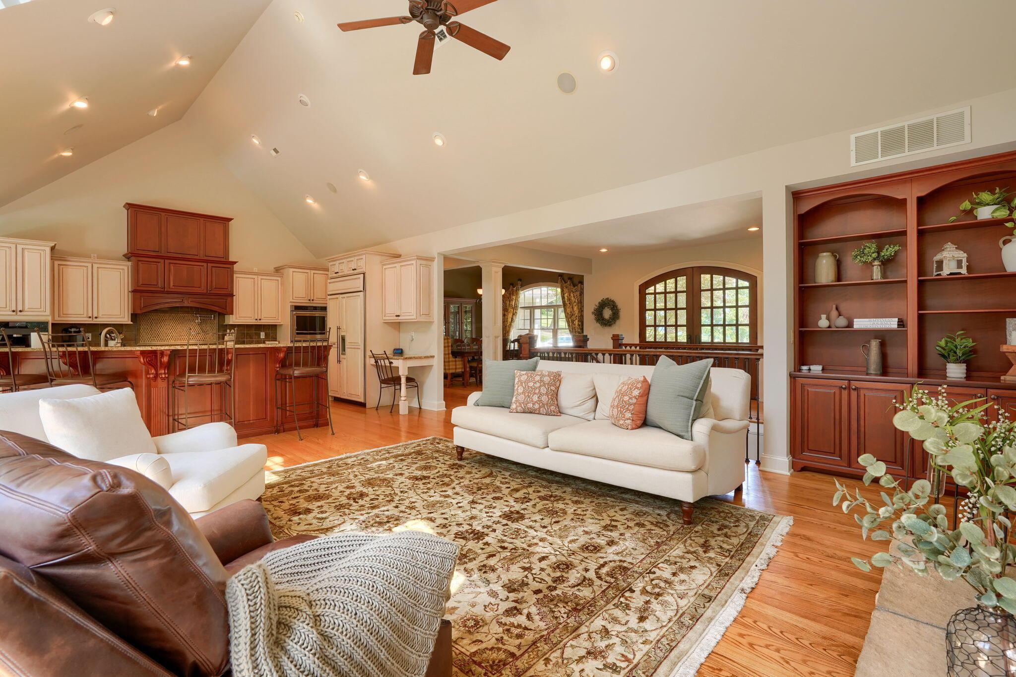 9405 4 Mile Road Jackson, OH 45640 - Photo 17 of 66 17. Living Room (1)