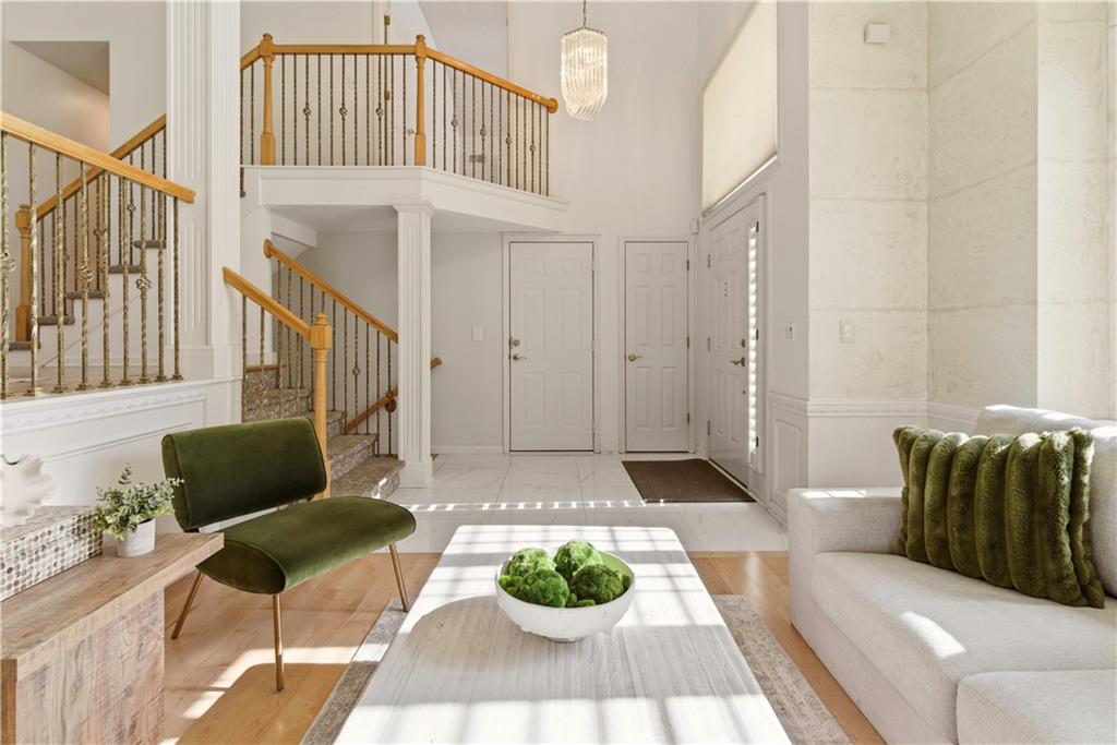 14322 Reeder Street Overland Park, KS 66221 - Photo 4 of 47