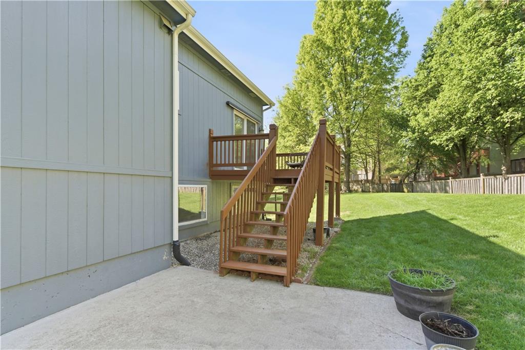 14322 Reeder Street Overland Park, KS 66221 - Photo 44 of 47