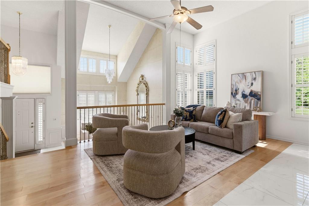 14322 Reeder Street Overland Park, KS 66221 - Photo 8 of 47