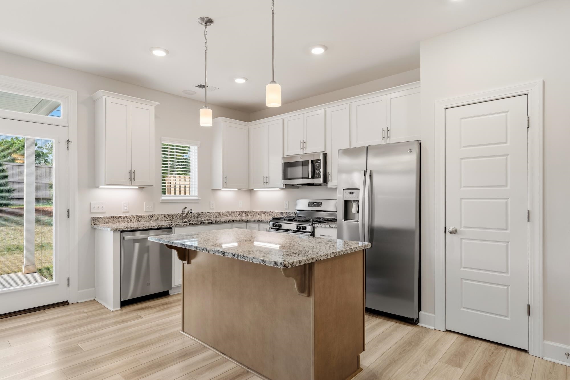 314 Hollenbeck Place Greenville, SC 29607 - Photo 9 of 34