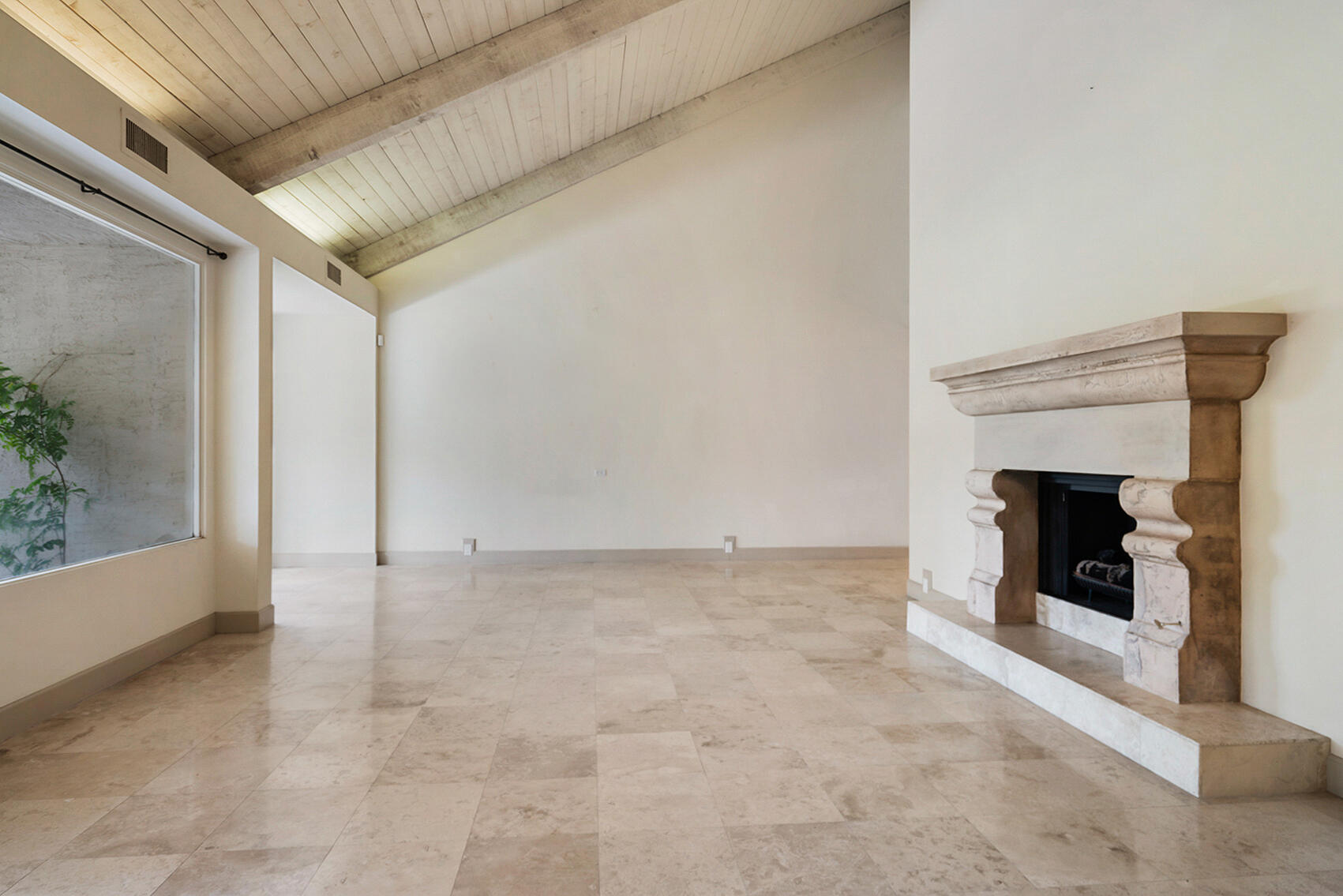 137 Desert W Drive Rancho Mirage, CA 92270 - Photo 7 of 56 a view of an empty room and fire place