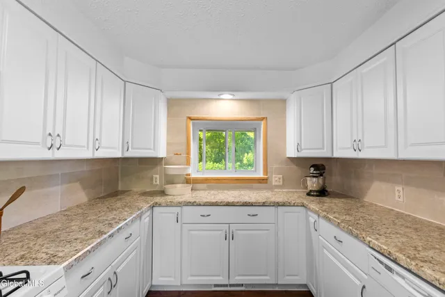 $358,000 | 3292 Simmons Road, Vernon, NY 13477