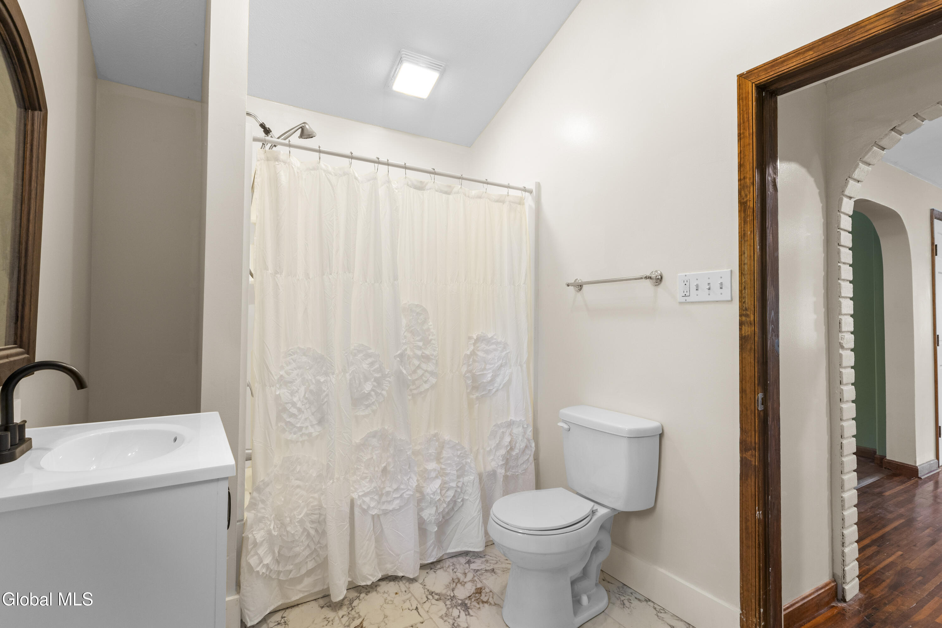 3292 Simmons Road Vernon, NY 13477 - Photo 17 of 45 3Z0A4958