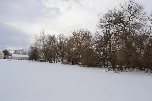 $359,900 | 808 Church Street, Fowlerville, MI 48836