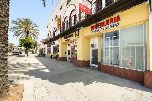 $4,100,000 | 917 West Whittier Boulevard, Montebello, CA 90640
