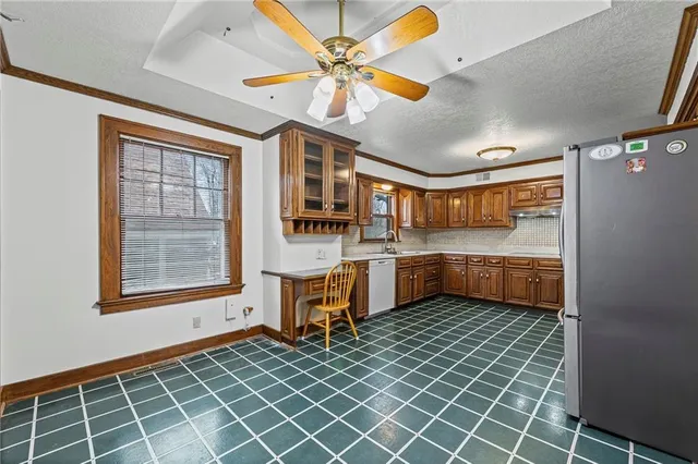 $325,000 | 309 North Van Brunt Boulevard, Kansas City, MO 64123