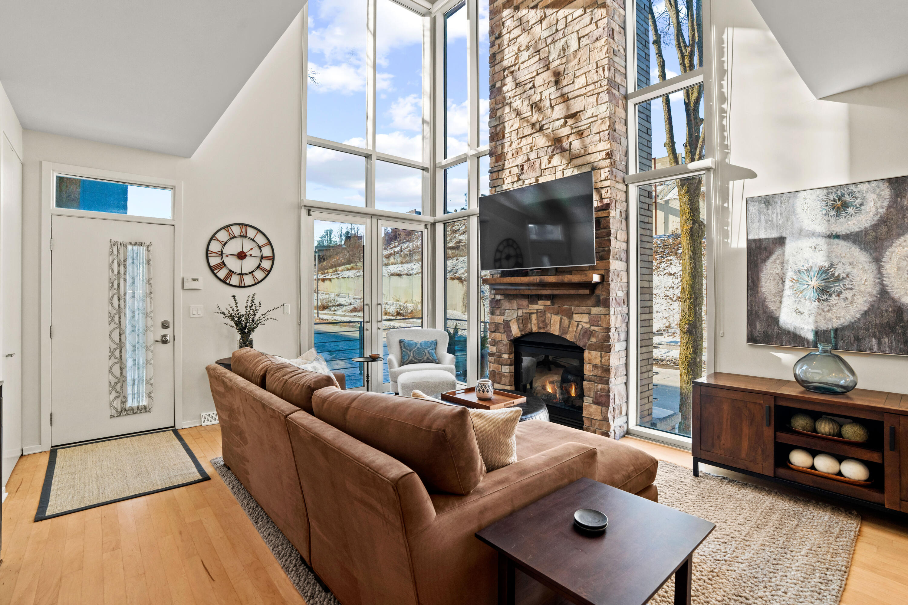 1924 North Booth Street Milwaukee, WI 53212 - Photo 4 of 33 DSC04825