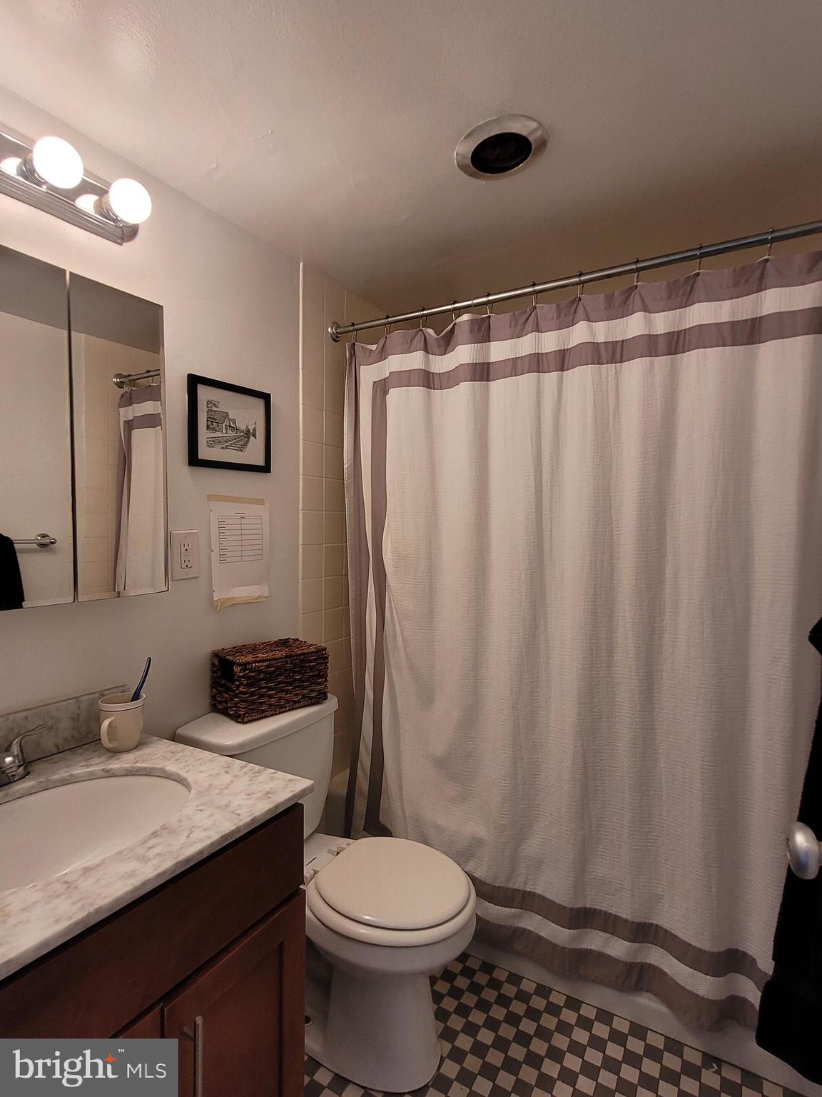 200 Locust Street, Unit 4CN Philadelphia, PA 19106 - Photo 5 of 13