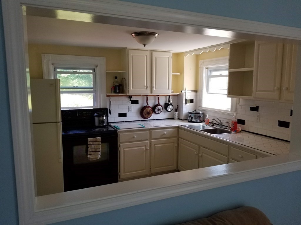 305 Westhampton Road Northampton, MA 01062 - Photo 27 of 38