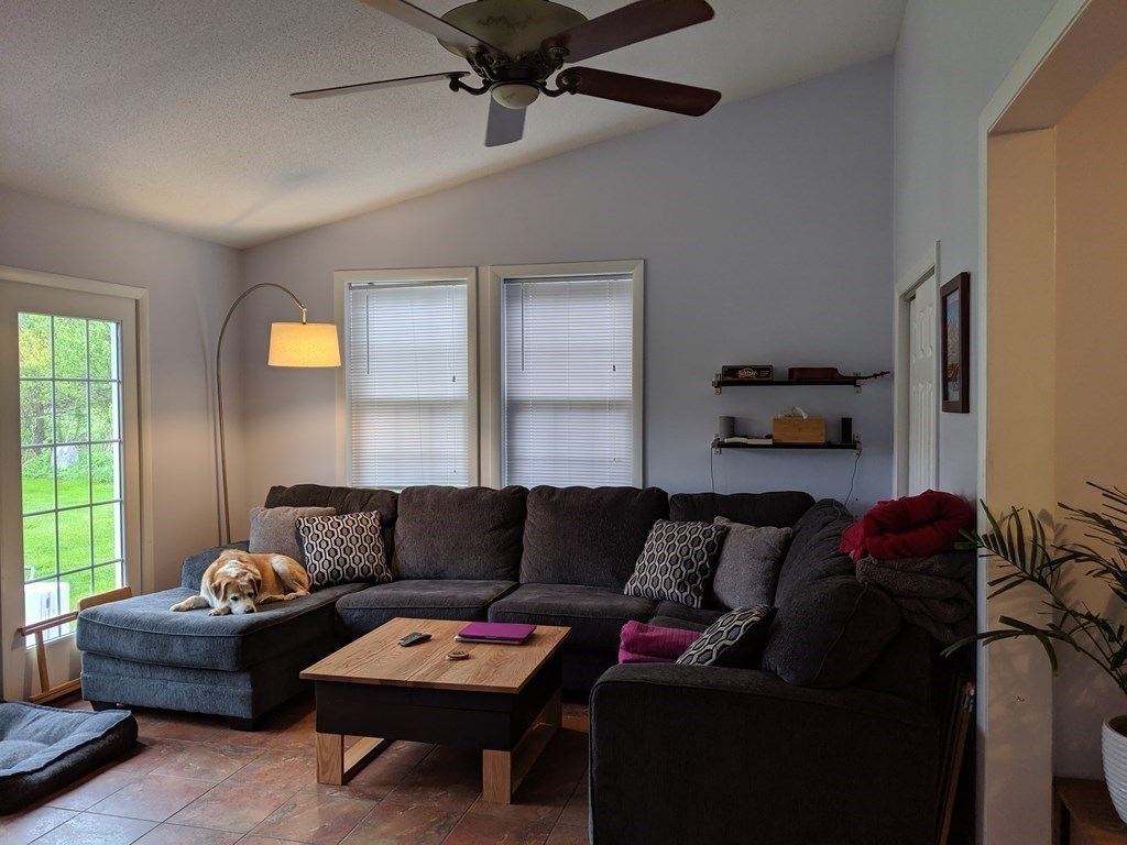 305 Westhampton Road Northampton, MA 01062 - Photo 10 of 38