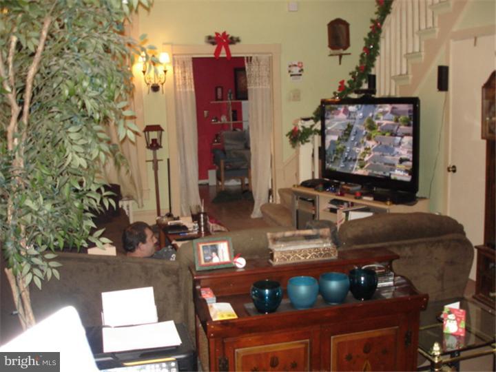 1360 Mineral Spring Road Reading, PA 19602 - Photo 2 of 12 Living Room