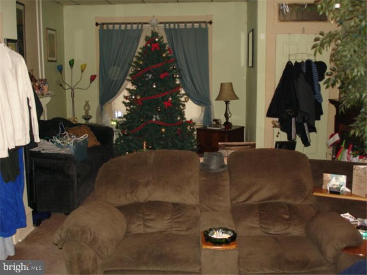 1360 Mineral Spring Road Reading, PA 19602 - Photo 3 of 12 Living Room