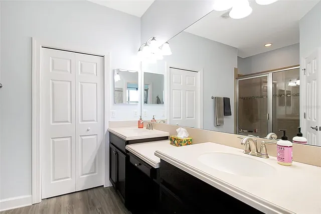 $5,000 | 5336 Vaccaro Court, Bradenton, FL 34211