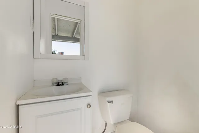 $385,000 | 807 East Dolphin Avenue, Mesa, AZ 85204