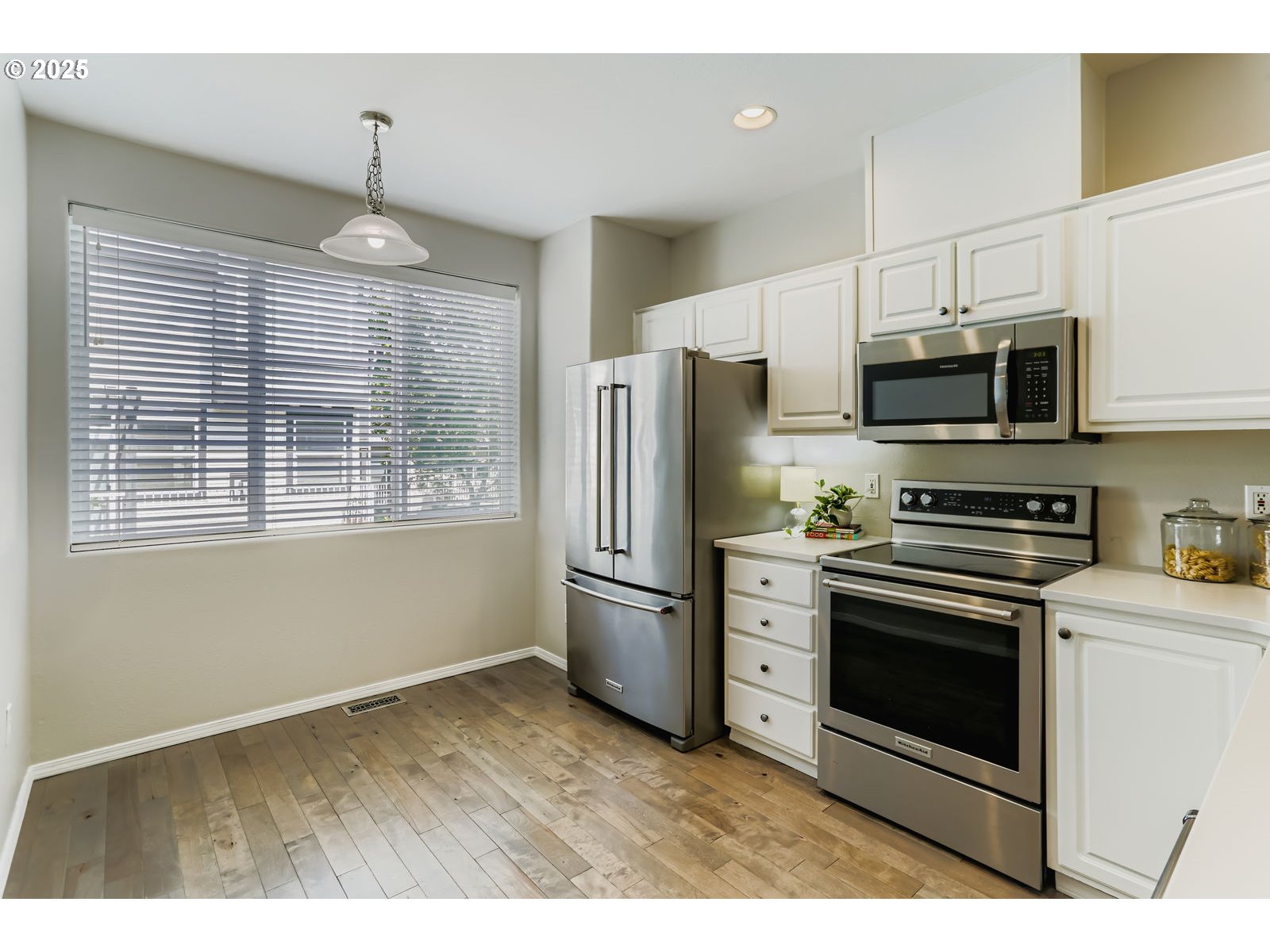 13850 Southwest Scholls Ferry Road, Unit 102 Beaverton, OR 97007 - Photo 14 of 28