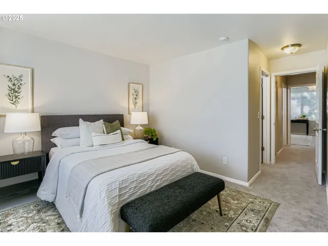 $300,000 | 13850 Southwest Scholls Ferry Road, Unit 102, Beaverton, OR 97007