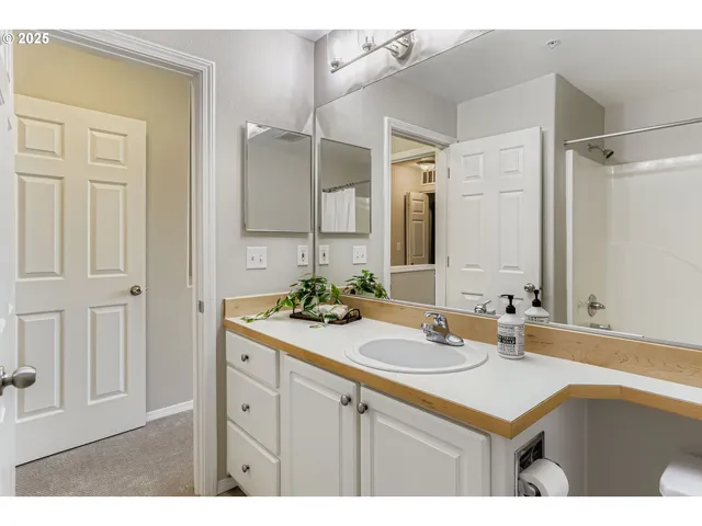 $300,000 | 13850 Southwest Scholls Ferry Road, Unit 102, Beaverton, OR 97007