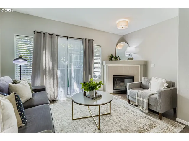 $300,000 | 13850 Southwest Scholls Ferry Road, Unit 102, Beaverton, OR 97007