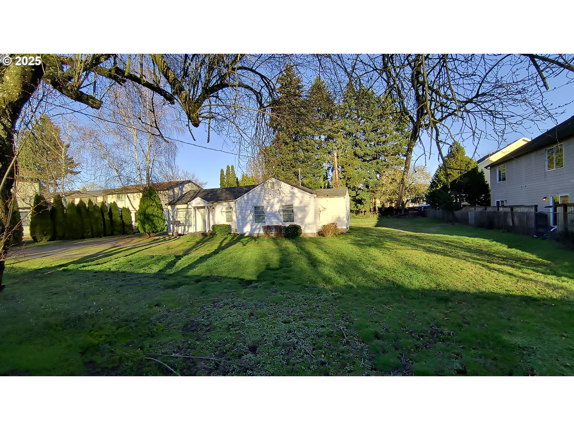 2915 Northeast Stapleton Road Vancouver, WA 98661 - Photo 2 of 17 a black and white photo of a house