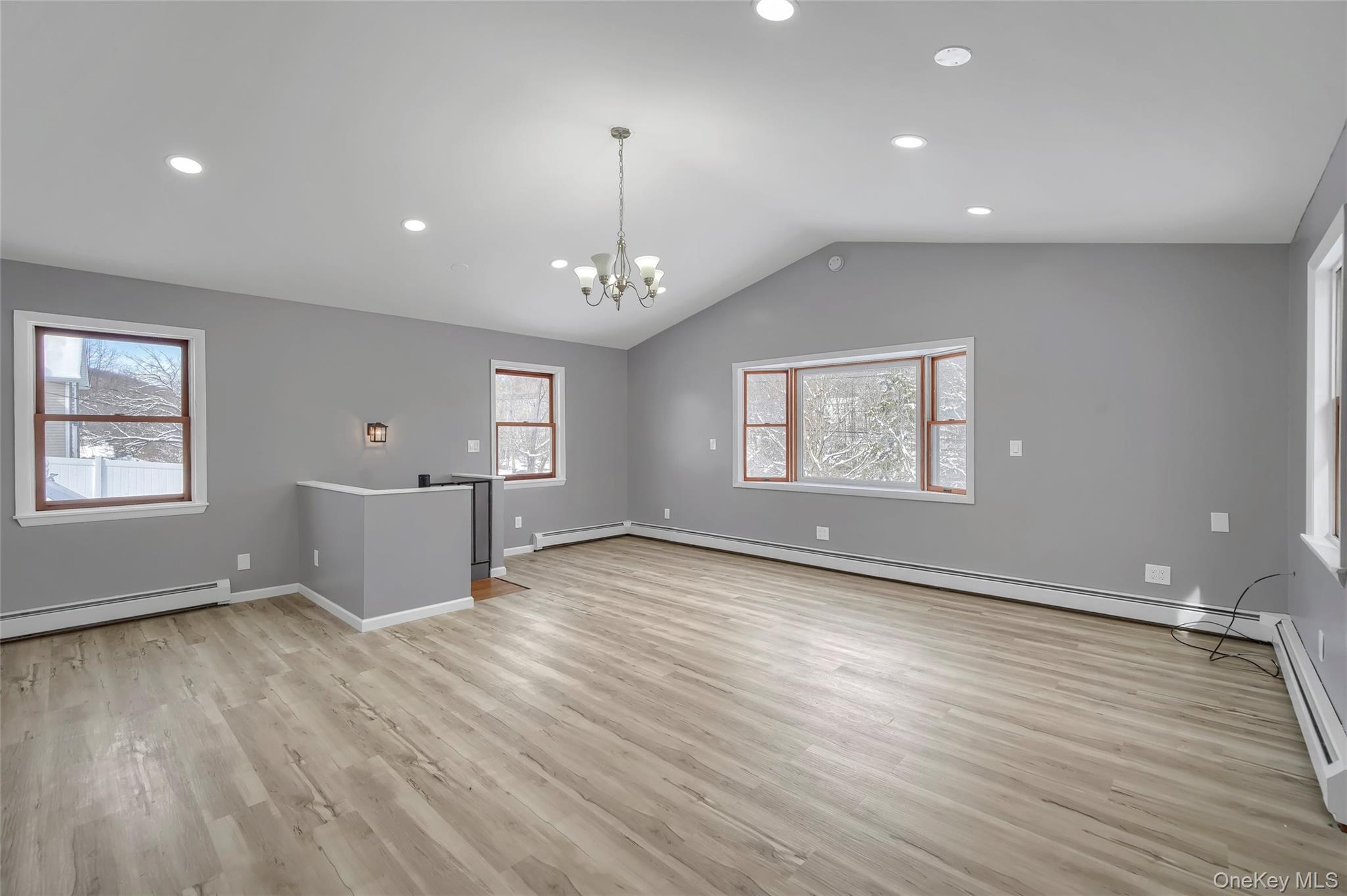 447 Clove Road Monroe, NY 10950 - Photo 10 of 29