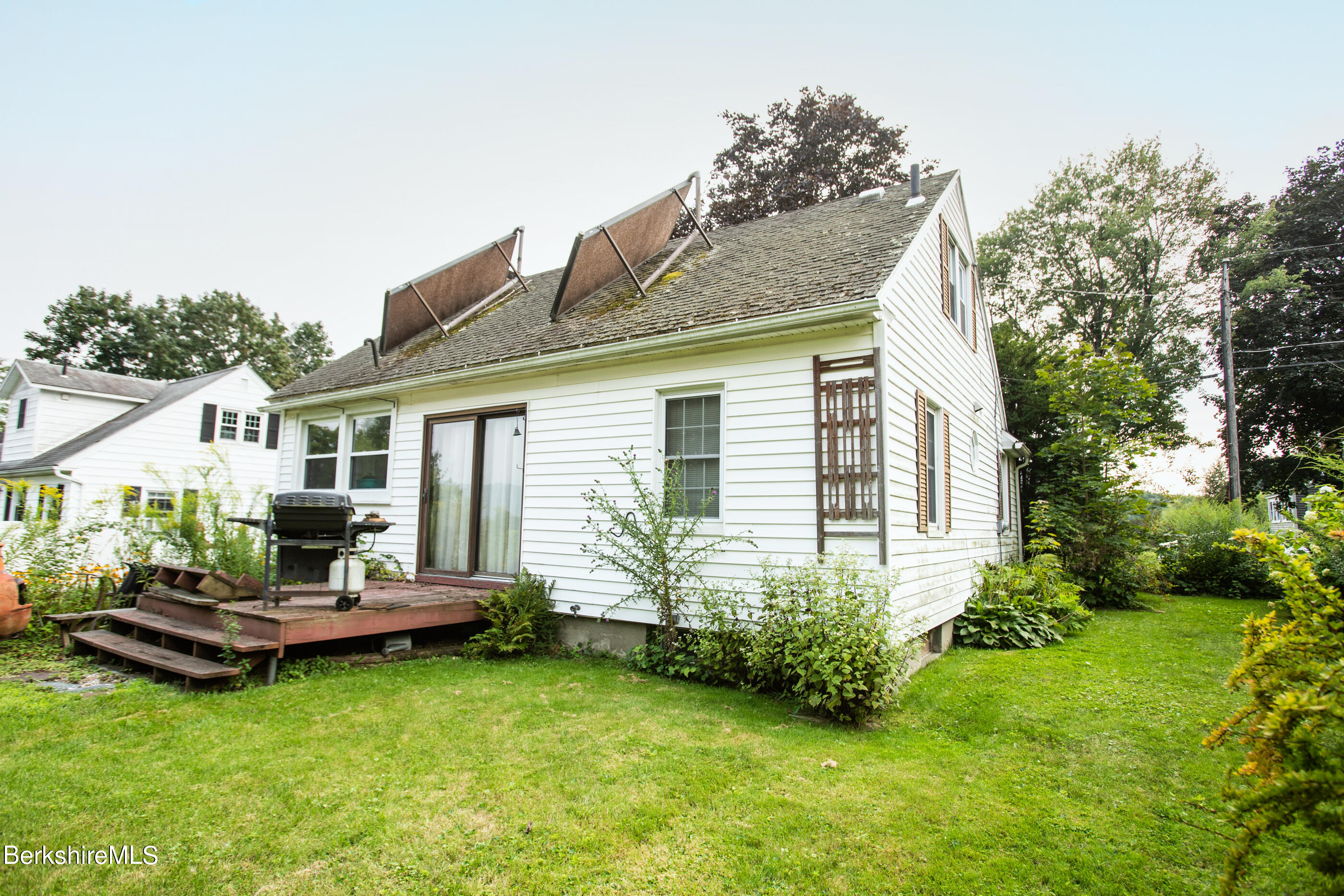 66 Ridgeway Avenue Pittsfield, MA 01201 - Photo 31 of 40 House Back