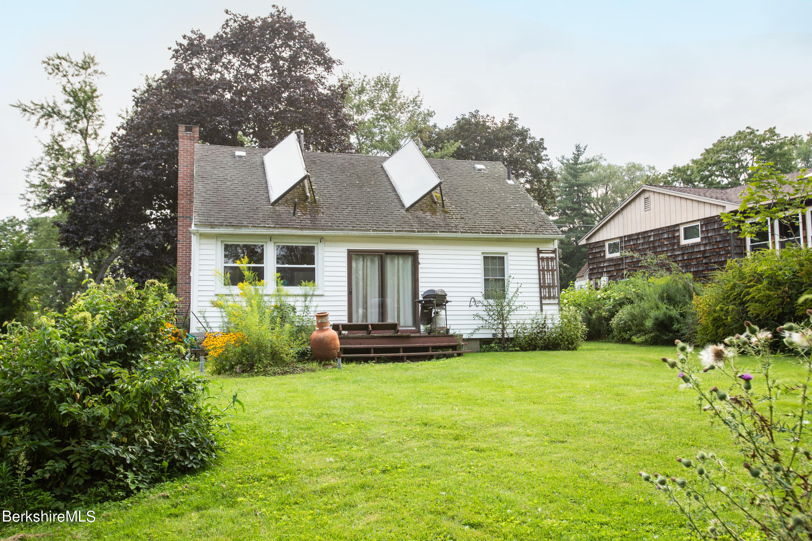 66 Ridgeway Avenue Pittsfield, MA 01201 - Photo 34 of 40 Back