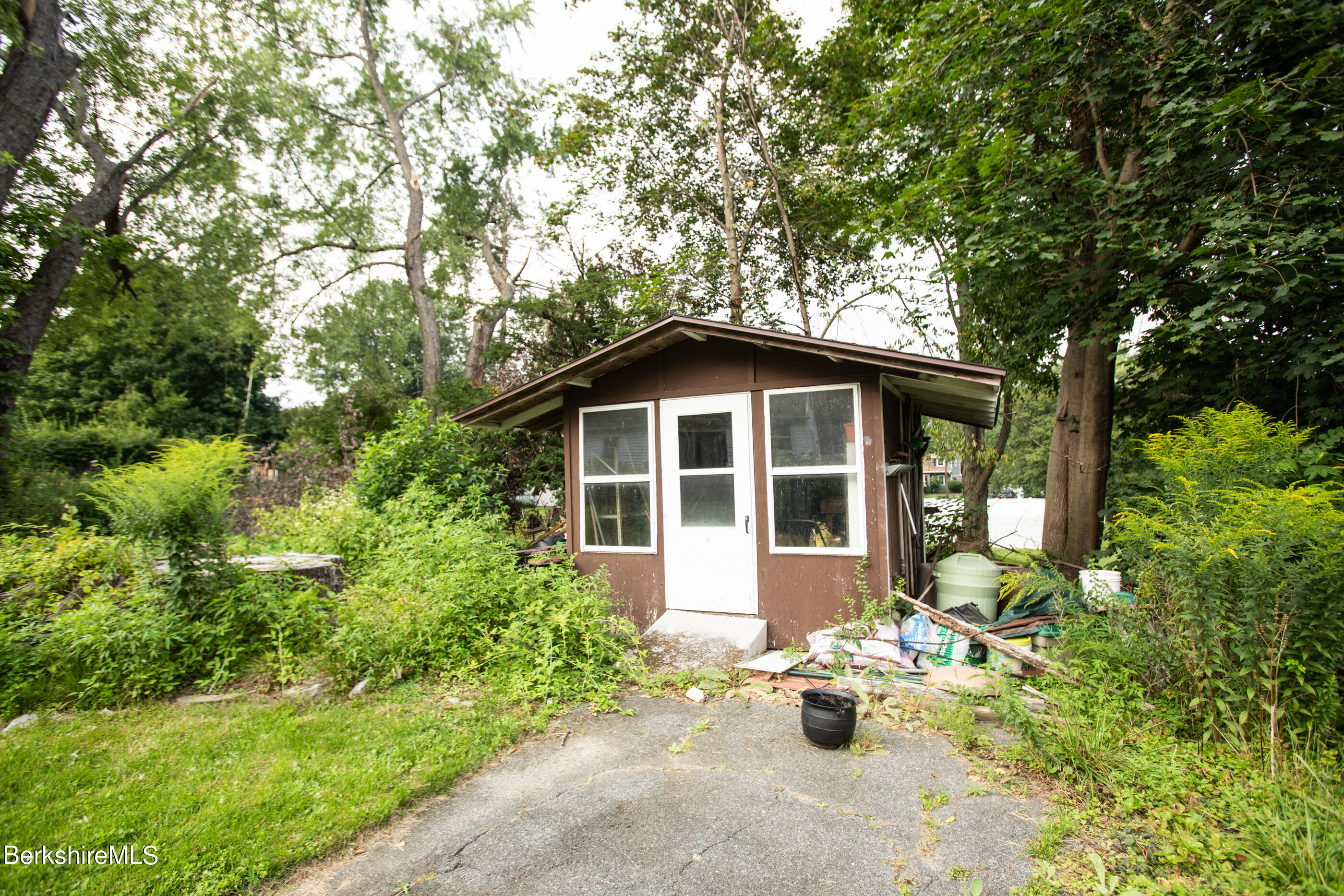 66 Ridgeway Avenue Pittsfield, MA 01201 - Photo 36 of 40 Shed