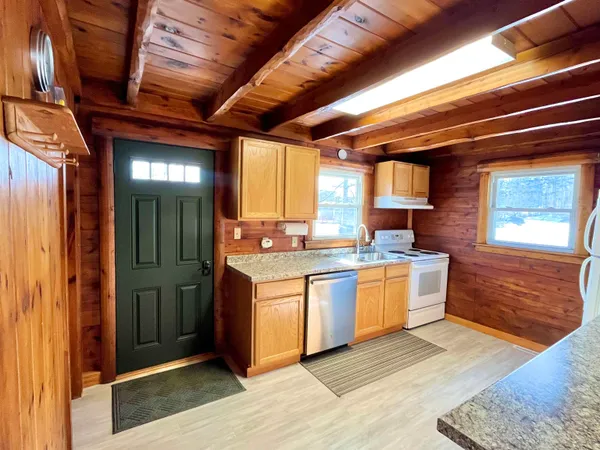 $339,000 | 274 Vermont Rte 100, West Dover, VT 05356