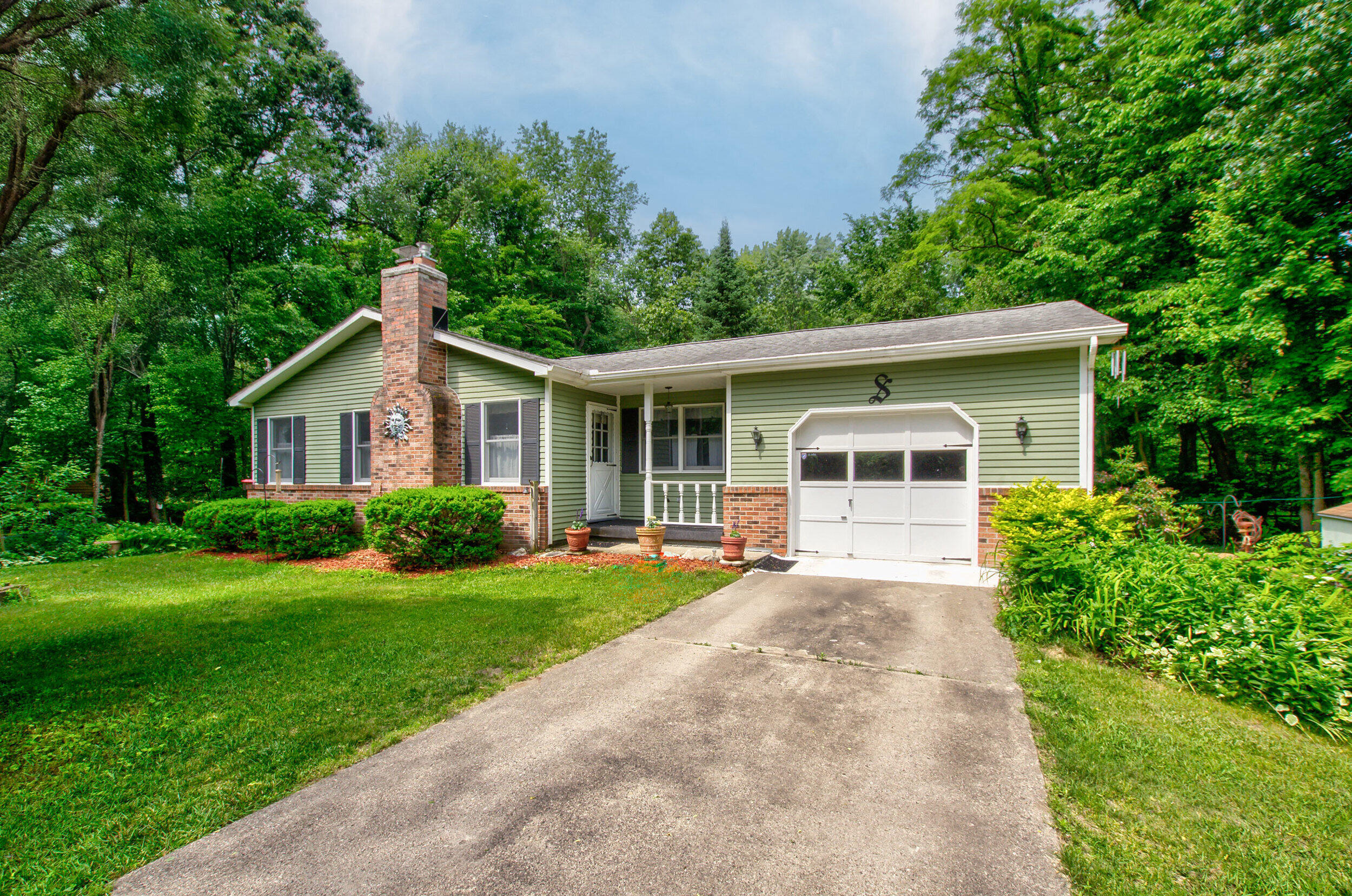 3926 Burkhart Road Jackson, MI 49201 - Photo 3 of 36 1