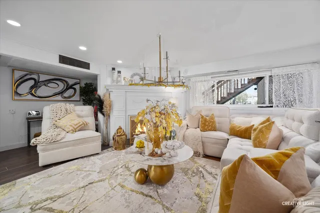 $429,000 | 1710 Arlington Drive, Hanover Park, IL 60133