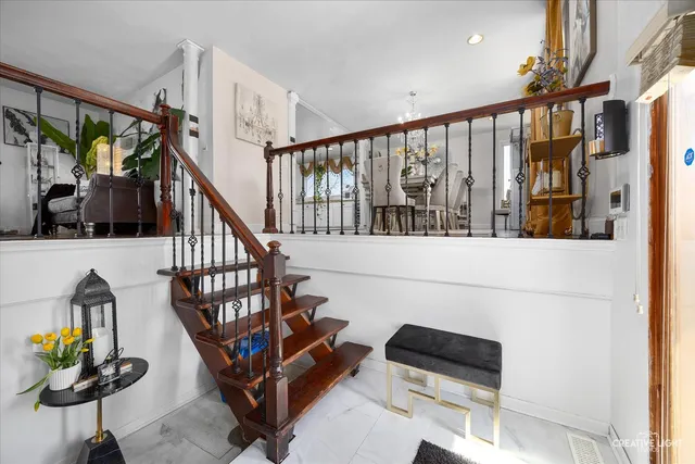 $429,000 | 1710 Arlington Drive, Hanover Park, IL 60133