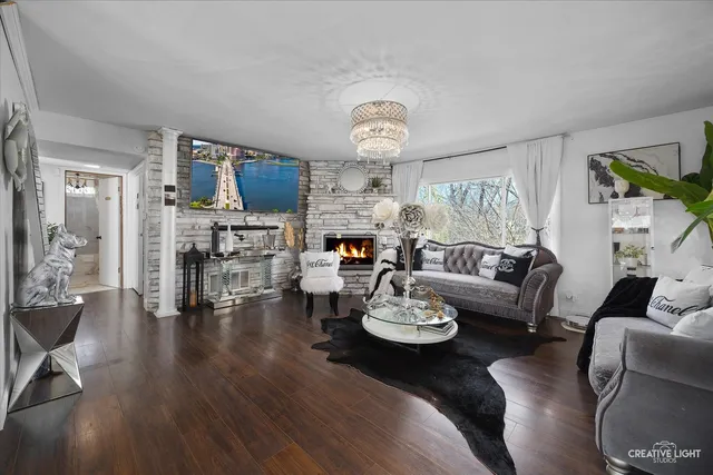 $429,000 | 1710 Arlington Drive, Hanover Park, IL 60133