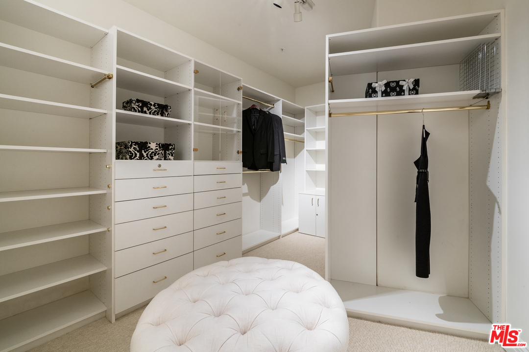 10580 Wilshire Boulevard, Unit 19SE Los Angeles, CA 90024 - Photo 12 of 24