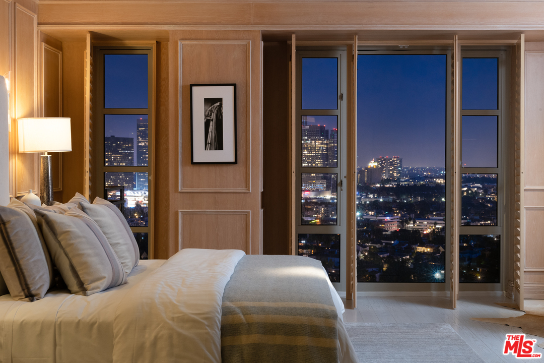 10580 Wilshire Boulevard, Unit 19SE Los Angeles, CA 90024 - Photo 14 of 24